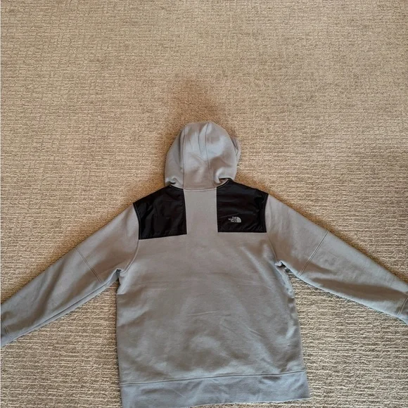 The North Face Train N Logo quarter-zip overhead hoodie XL - Picture 2 of 5